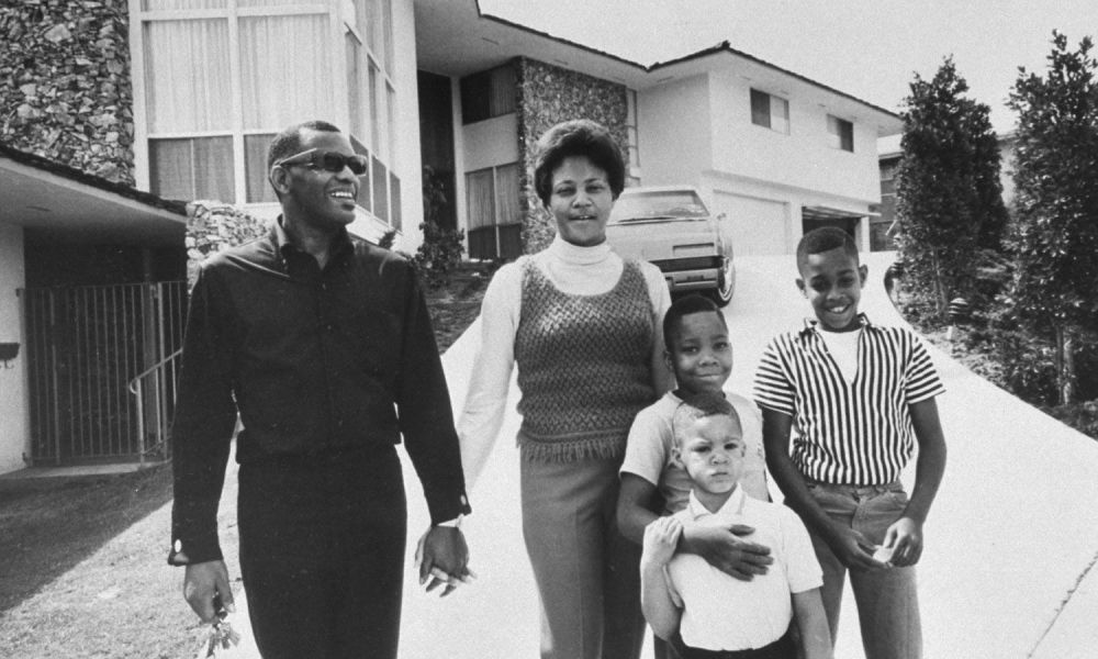 Ray Charles Wife: Who Is Della Beatrice Howard Robinson