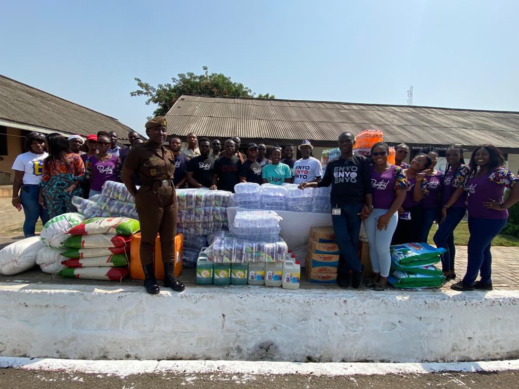 Bethel Revival Choir Donates Items To Inmates Of The James Camp Prison In Accra