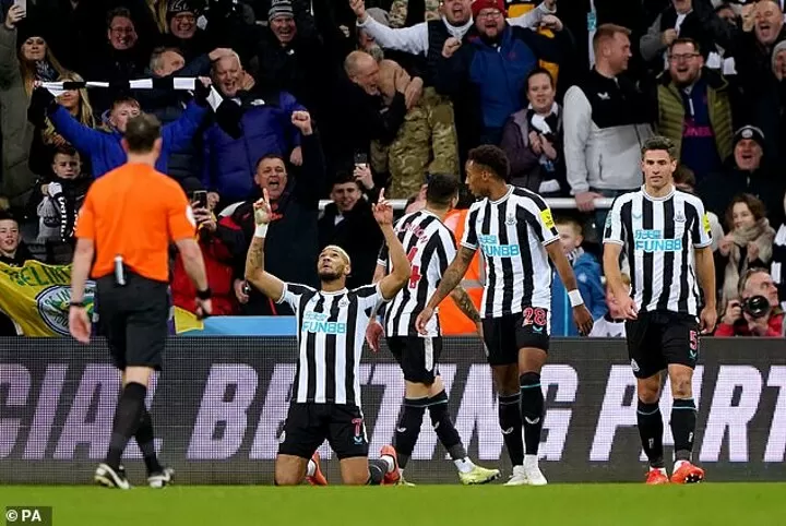 Newcastle players to receive £1m if they defeat Man Utd
