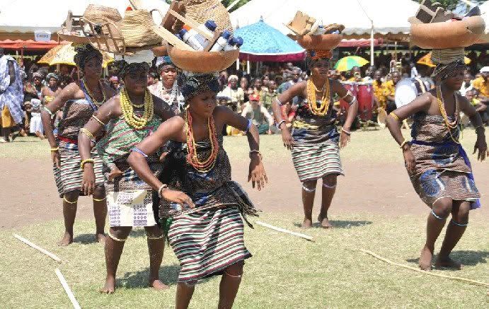 Agbadza Dance Moves and Meaning: Dance Like an Ewe at Hogbetsotso